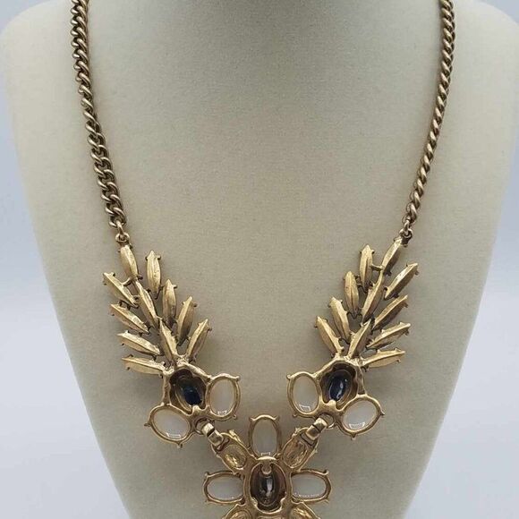 J Crew Clear Crystal and white beaded Statement Necklace - Picture 6 of 12